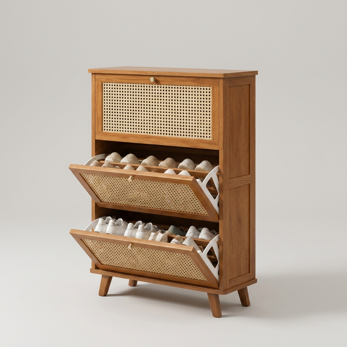 Sapateira vertical de bambu com sapatos nas prateleiras ventiladas