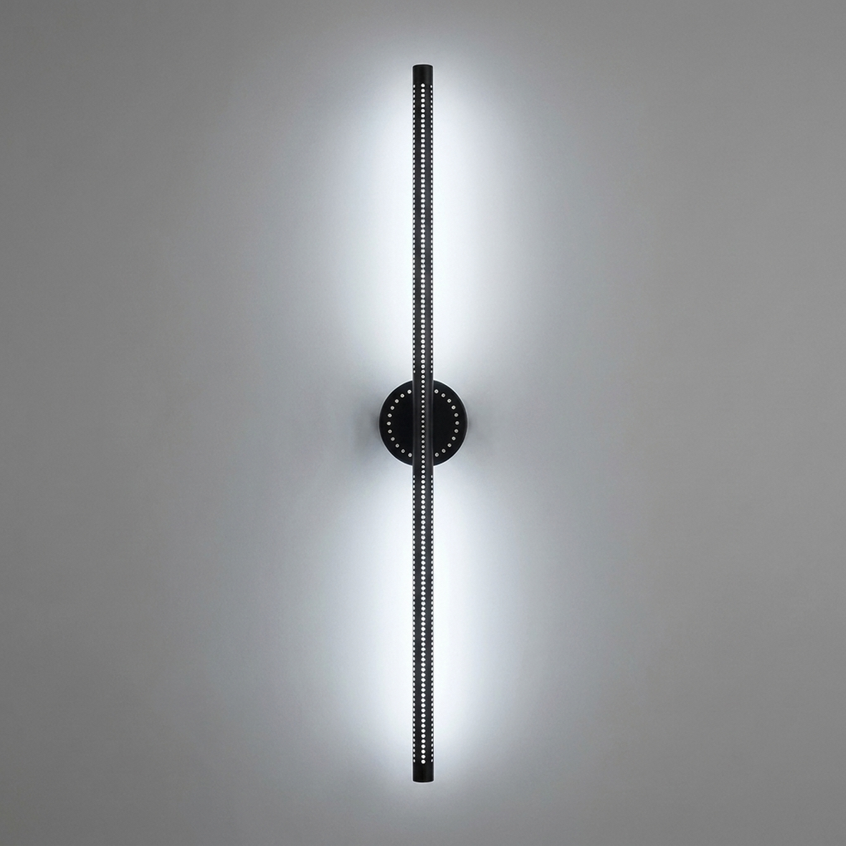 Arandela Ponto Lines preta com luz LED branca em fundo neutro