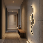 Arandela LED S-Lines em corredor minimalista com luz ambiente