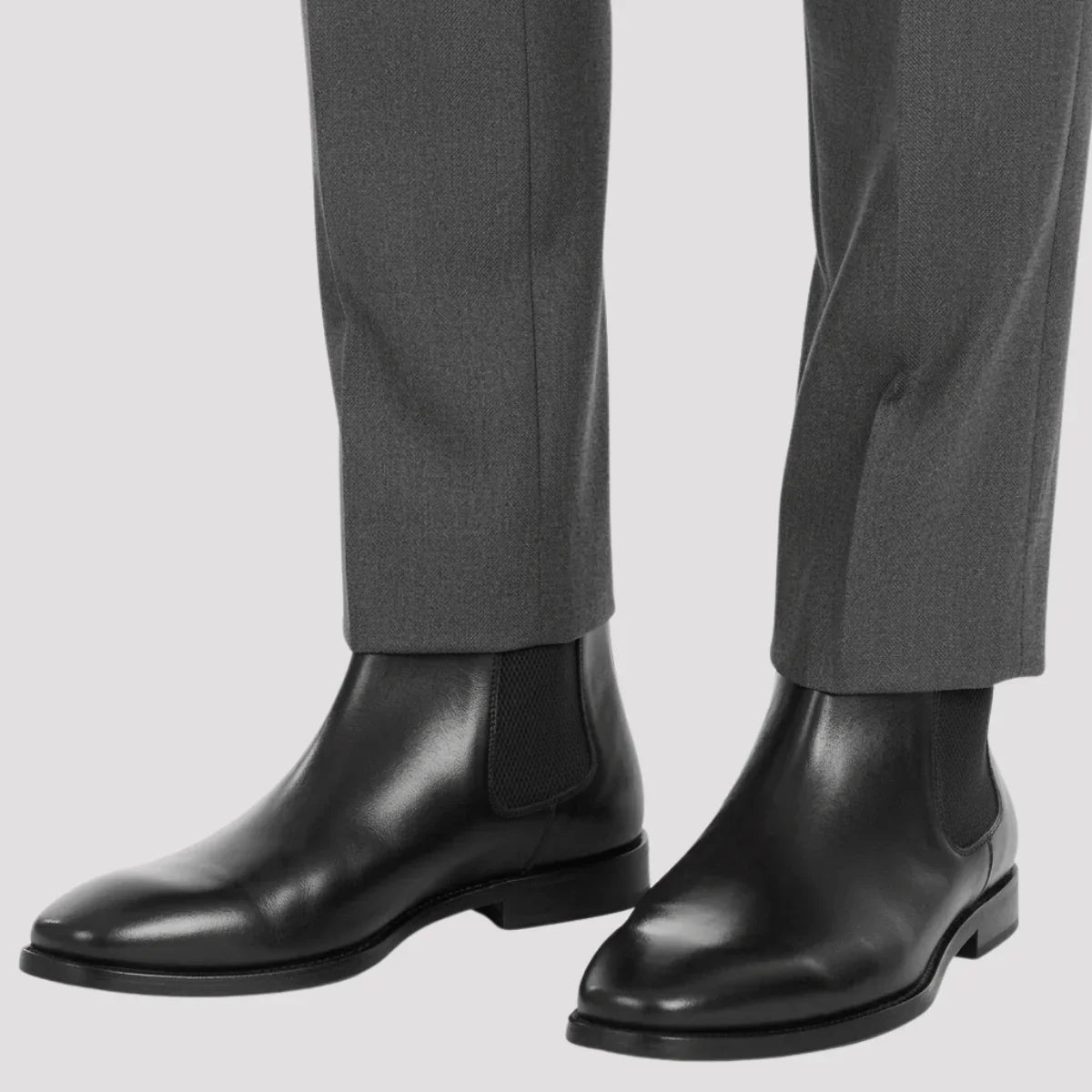 Bota Chelsea Masculina Preta com Salto
