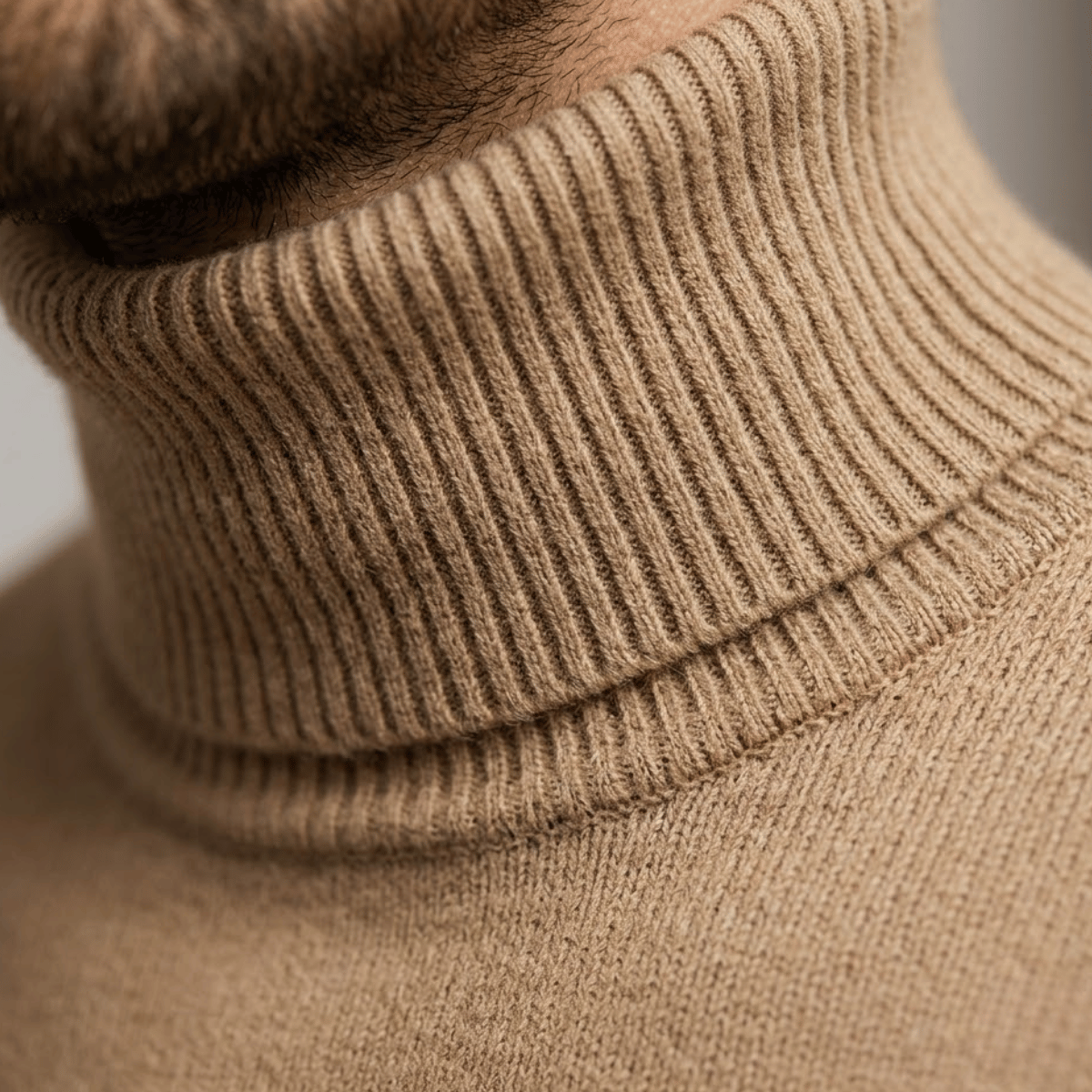Suéter Masculino de Gola Alta