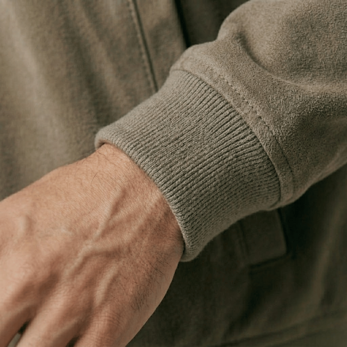 Jaqueta Bomber Masculina de Camurça com Ziper